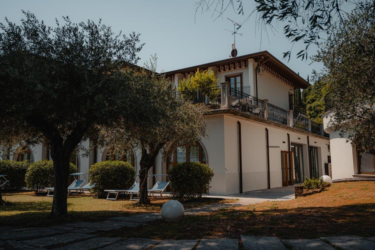 Hotel Villa Maria Au Lac - Estella Hotels Italia Тосколано-Мадерно Екстер'єр фото