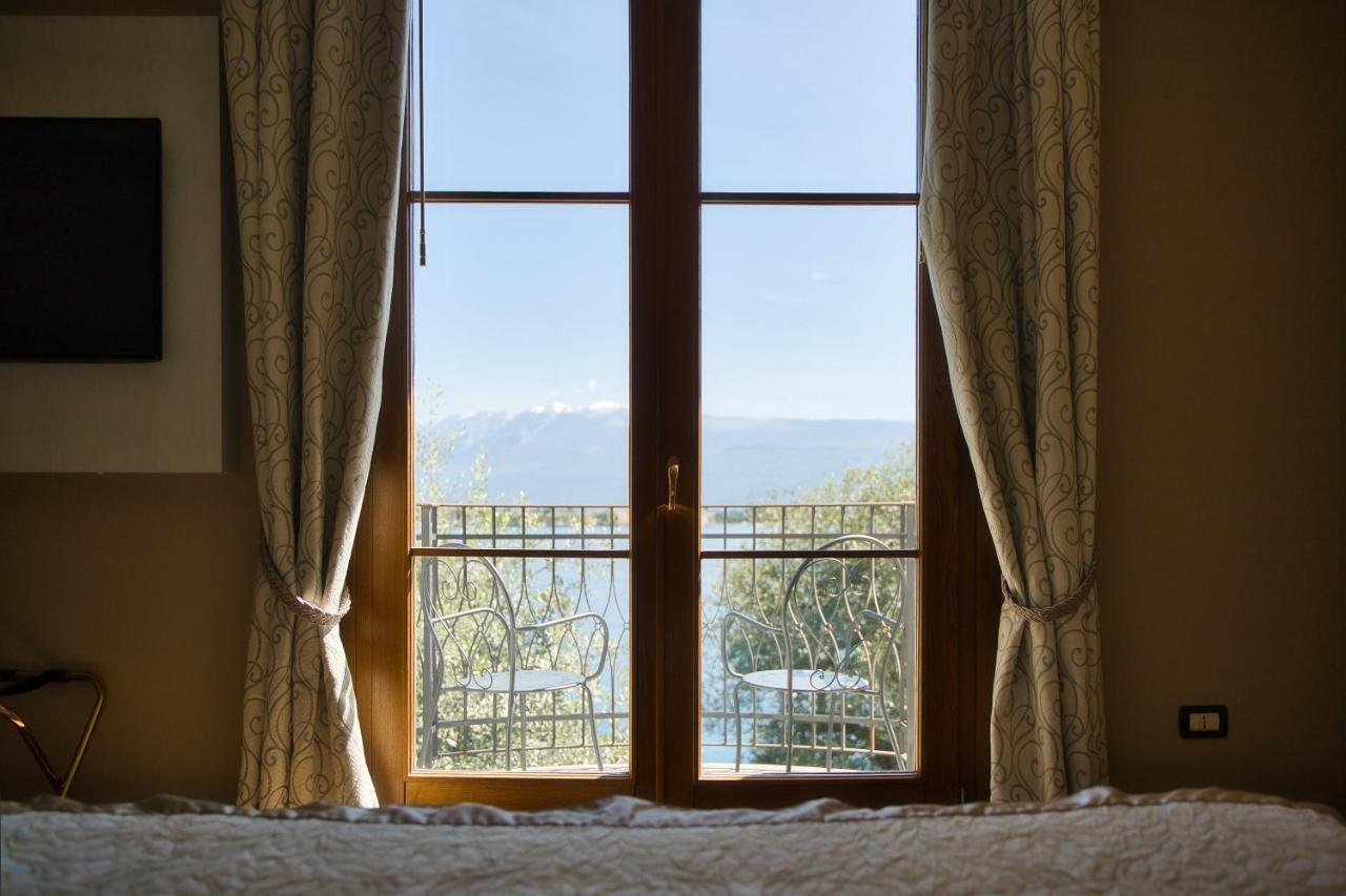 Hotel Villa Maria Au Lac - Estella Hotels Italia Тосколано-Мадерно Екстер'єр фото