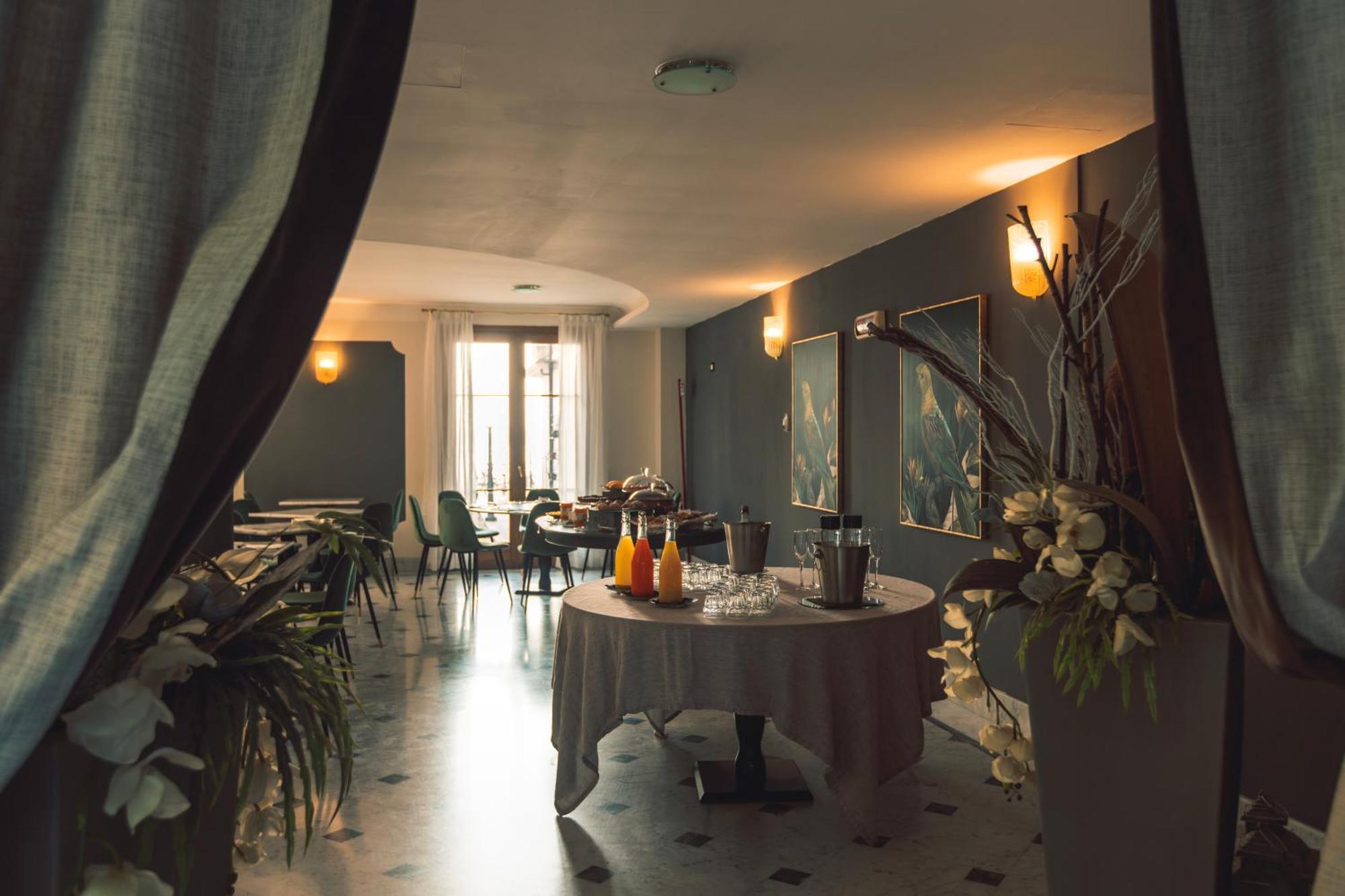 Hotel Villa Maria Au Lac - Estella Hotels Italia Тосколано-Мадерно Екстер'єр фото